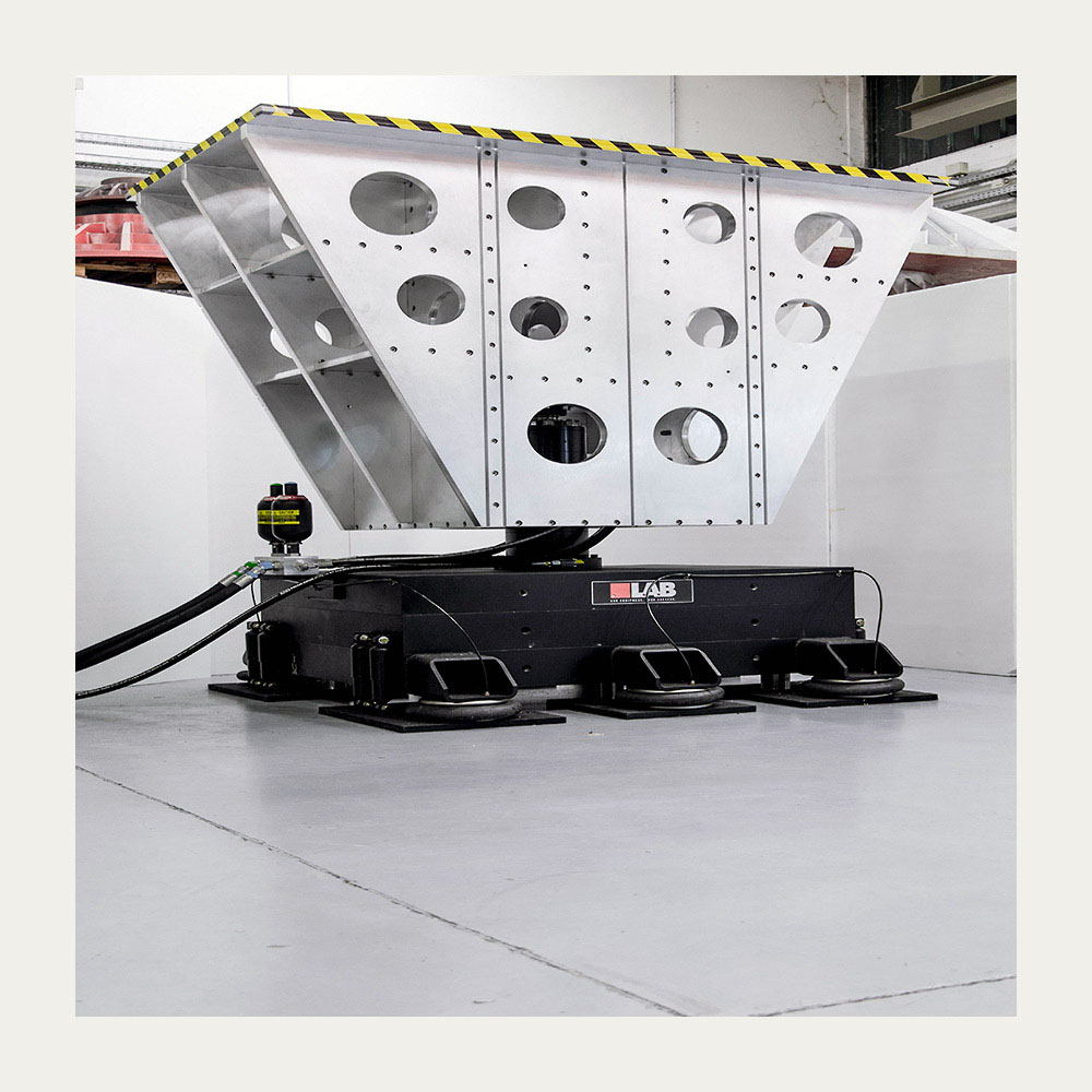 13-Equipos-ensayos-de-vibracion-servo-hidraúlicos-serie_HV